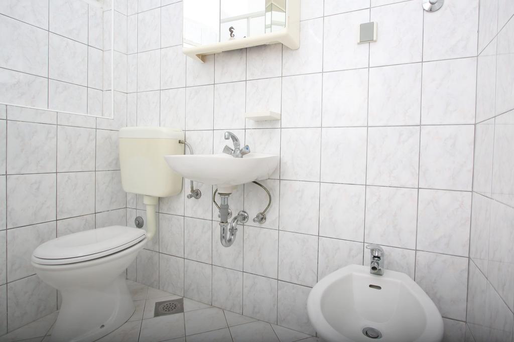Apartments And Rooms Vesna Novalja Room photo
