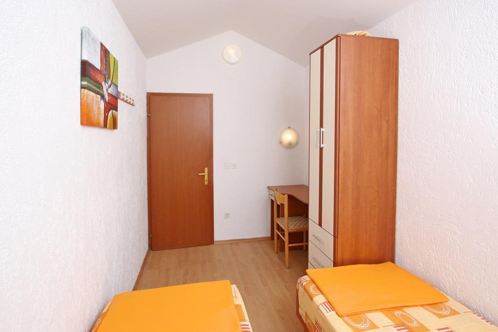 Apartments And Rooms Vesna Novalja Room photo