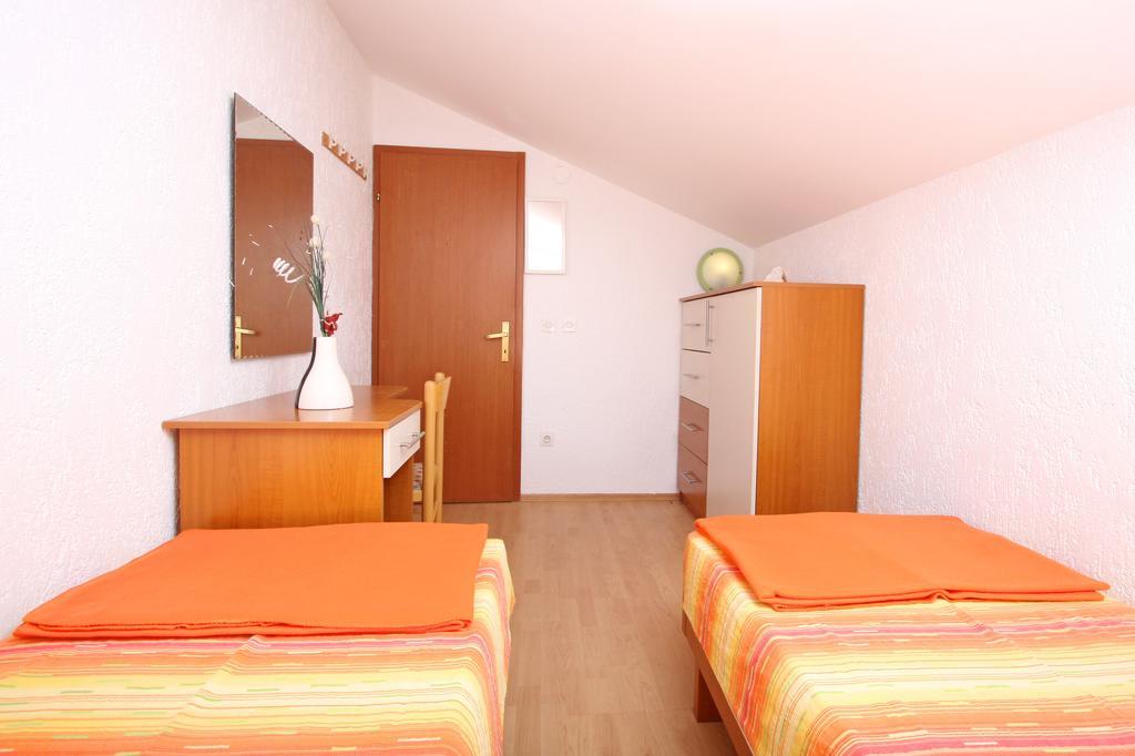 Apartments And Rooms Vesna Novalja Room photo