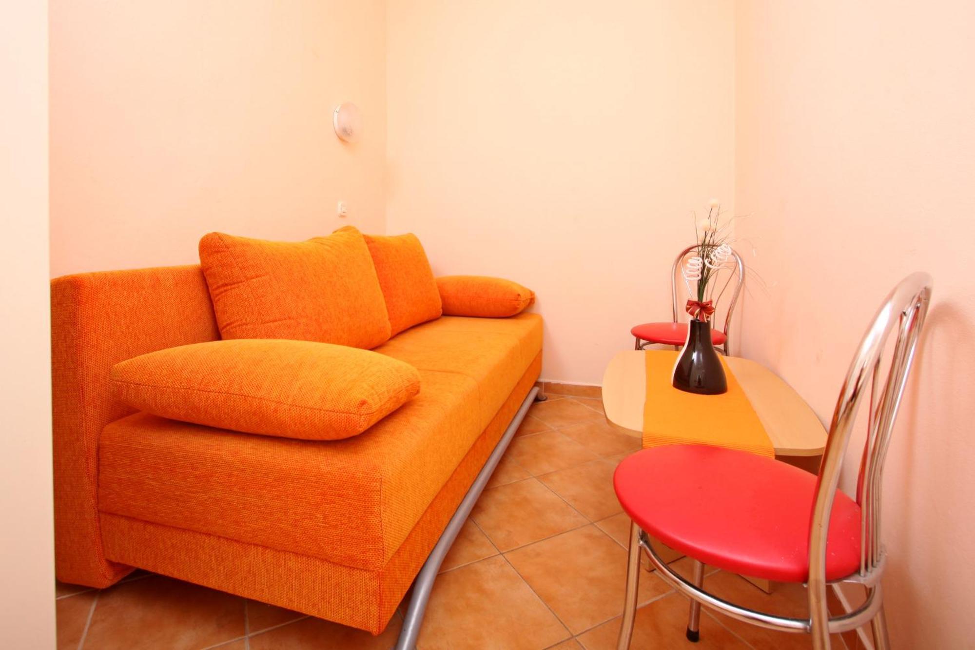 Apartments And Rooms Vesna Novalja Exterior photo