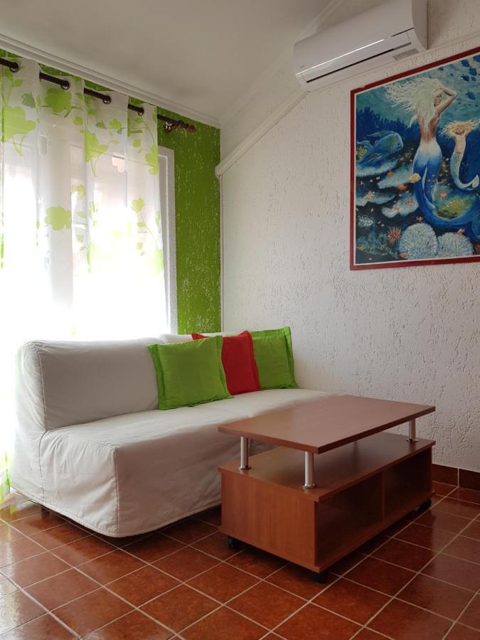 Apartments And Rooms Vesna Novalja Exterior photo